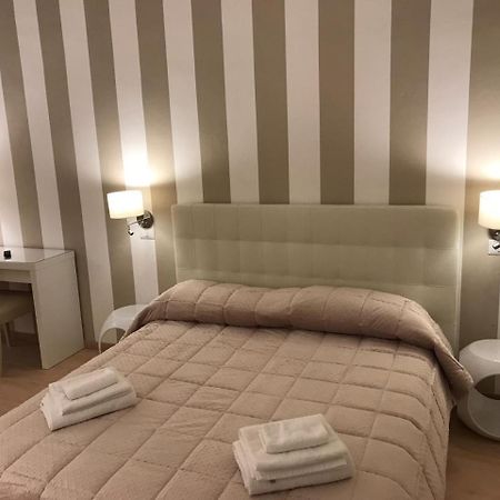 Sallustio Rooms - Rooms Only سيينا المظهر الخارجي الصورة