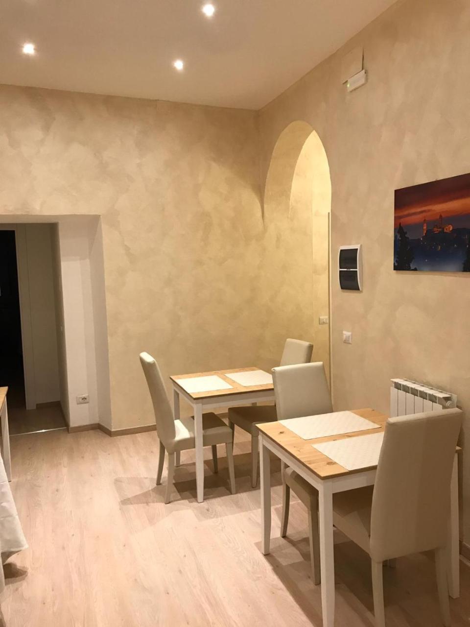 Sallustio Rooms - Rooms Only سيينا المظهر الخارجي الصورة
