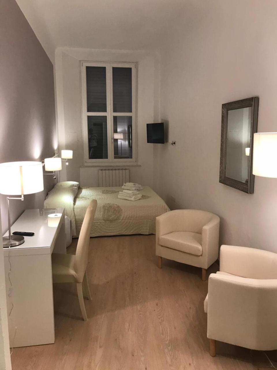 Sallustio Rooms - Rooms Only سيينا المظهر الخارجي الصورة